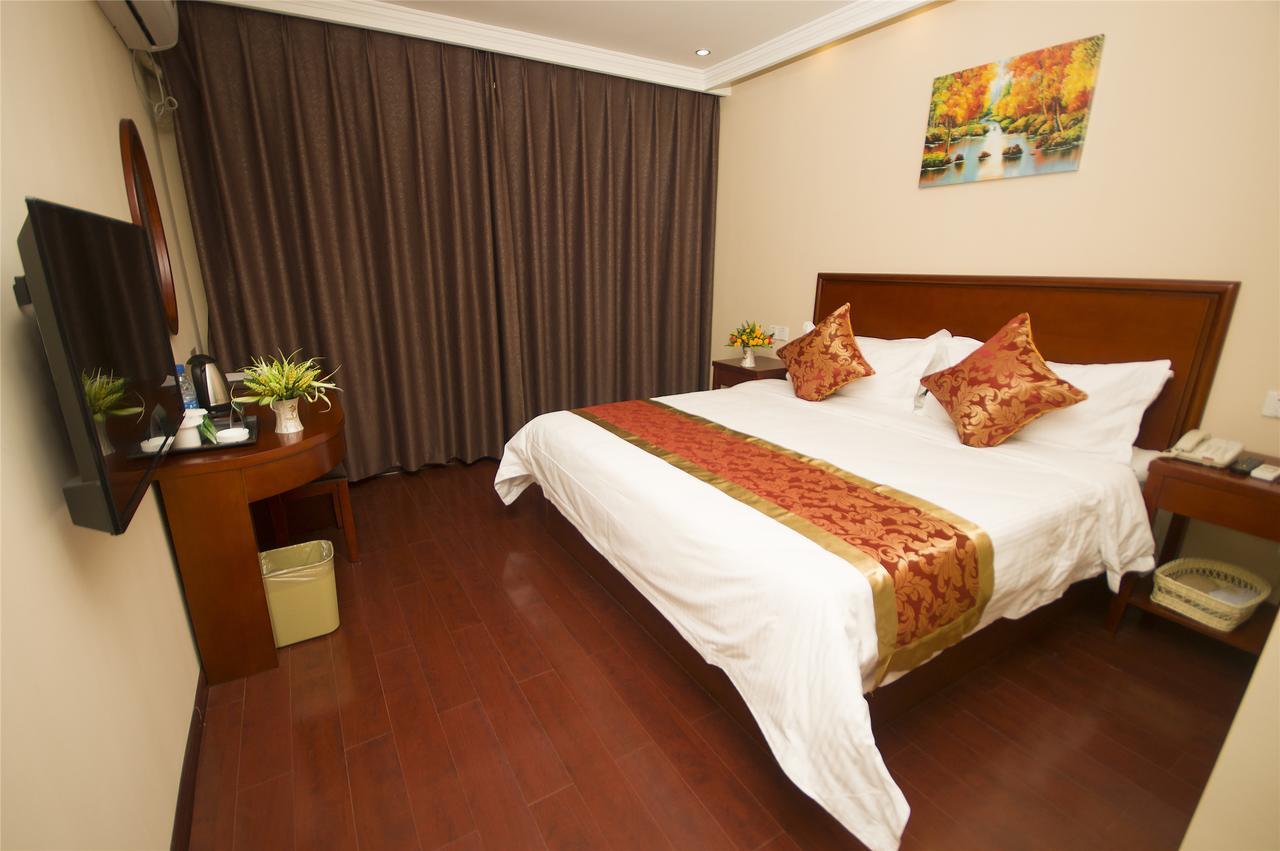 Greentree Inn Huanggang Qichun County Ouyada Square Express Hotel Экстерьер фото